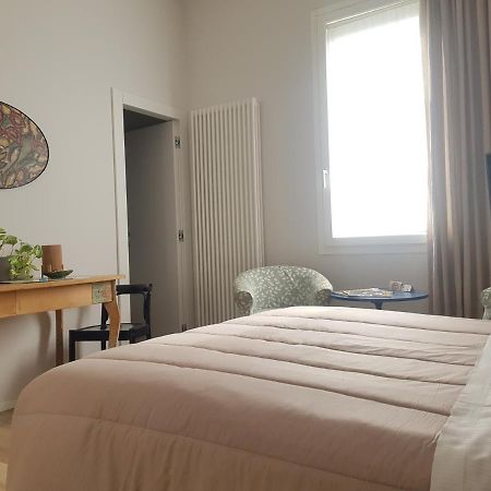 Nuova Porta Dei Musicisti - Locazione Turistica Hotel Верона Екстериор снимка