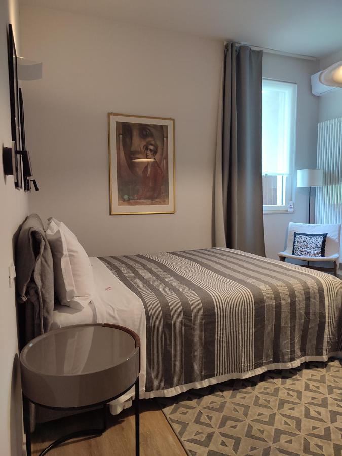 Nuova Porta Dei Musicisti - Locazione Turistica Hotel Верона Екстериор снимка