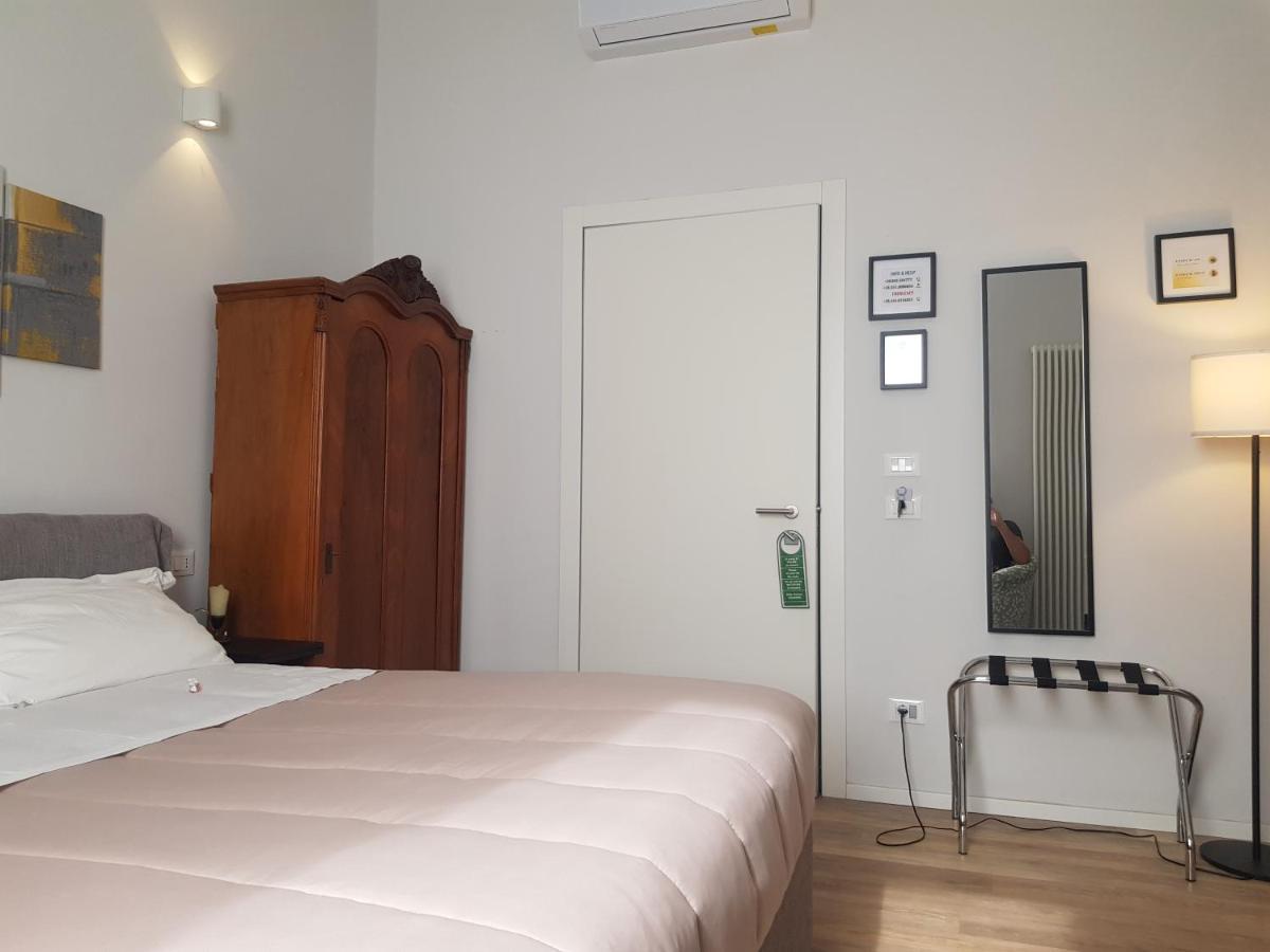 Nuova Porta Dei Musicisti - Locazione Turistica Hotel Верона Екстериор снимка
